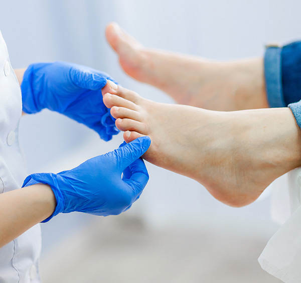 The Foot and Ankle Center of Kirkland | Plantar Fasciitis, Foot Surgery and Fungal Nails